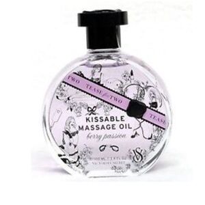 Victorias Secret NWT Kissable Massage Oil in Berry Passion